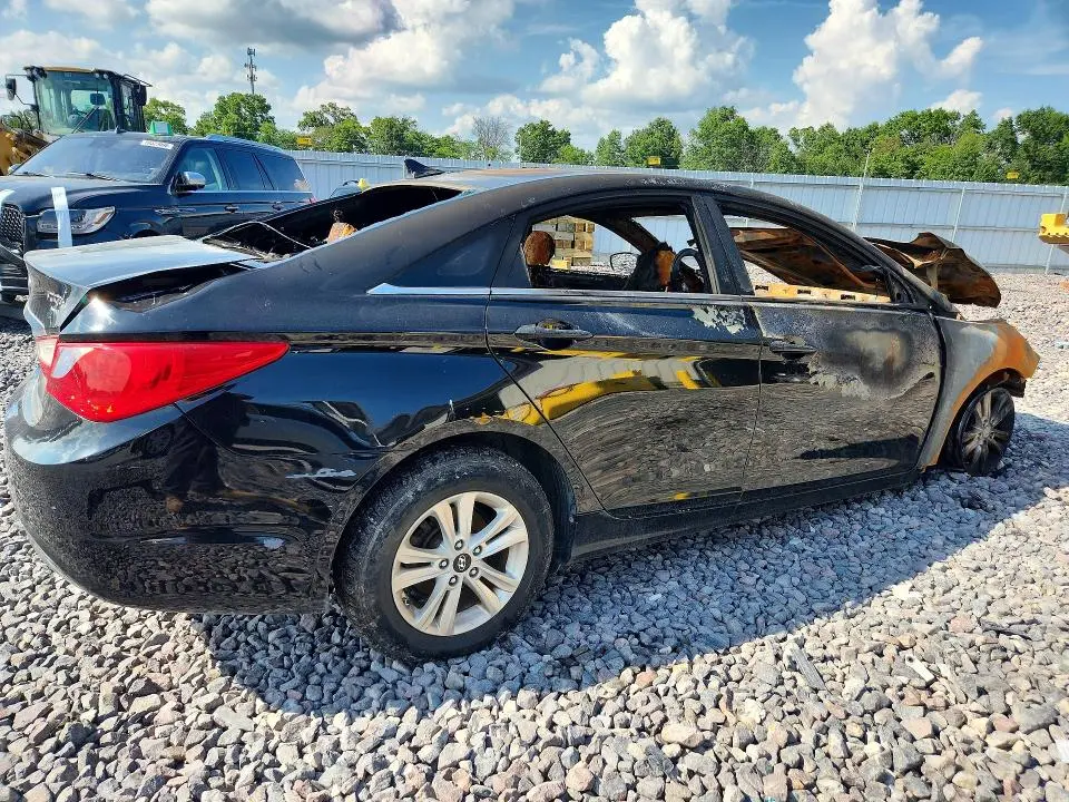 2011 HYUNDAI SONATA GLS  