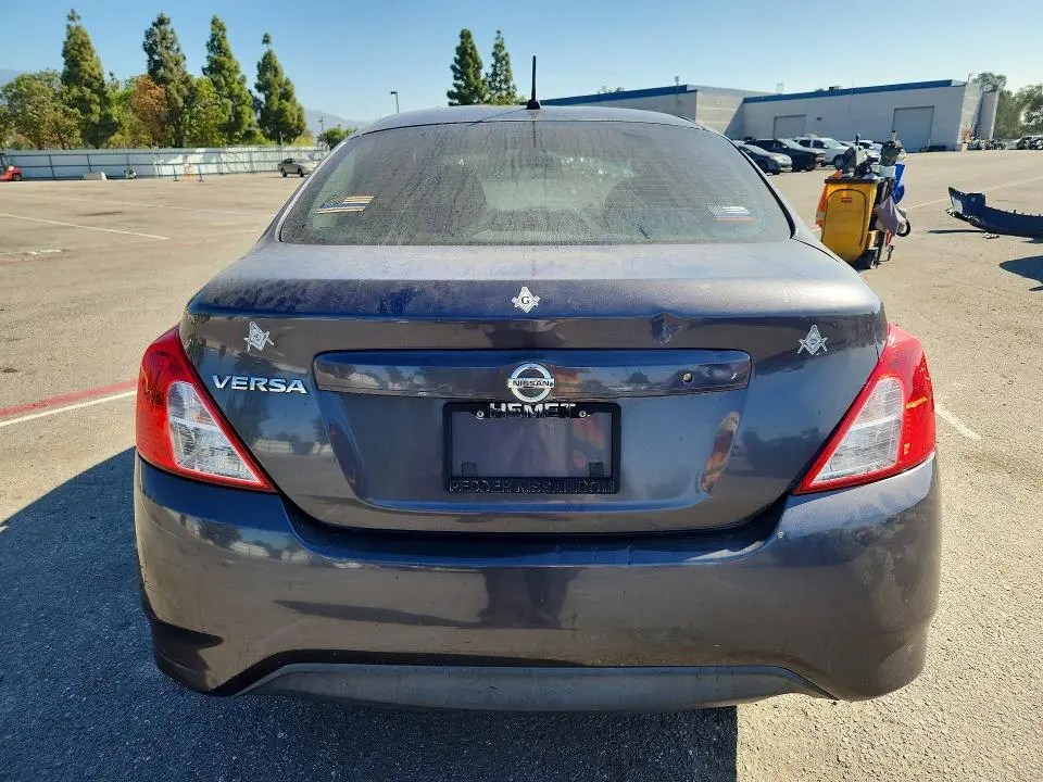 2015 NISSAN VERSA 1.6 S  