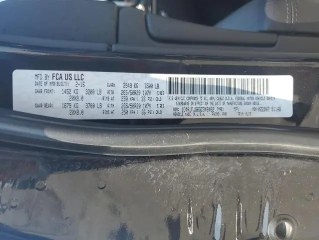 2016 JEEP GRAND CHEROKEE SUMMIT  