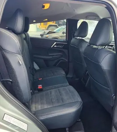 2024 MITSUBISHI OUTLANDER SE  