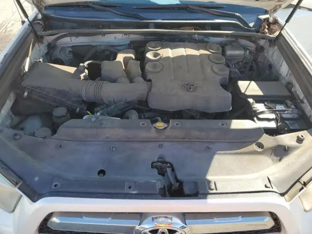 2011 TOYOTA 4RUNNER SR5  