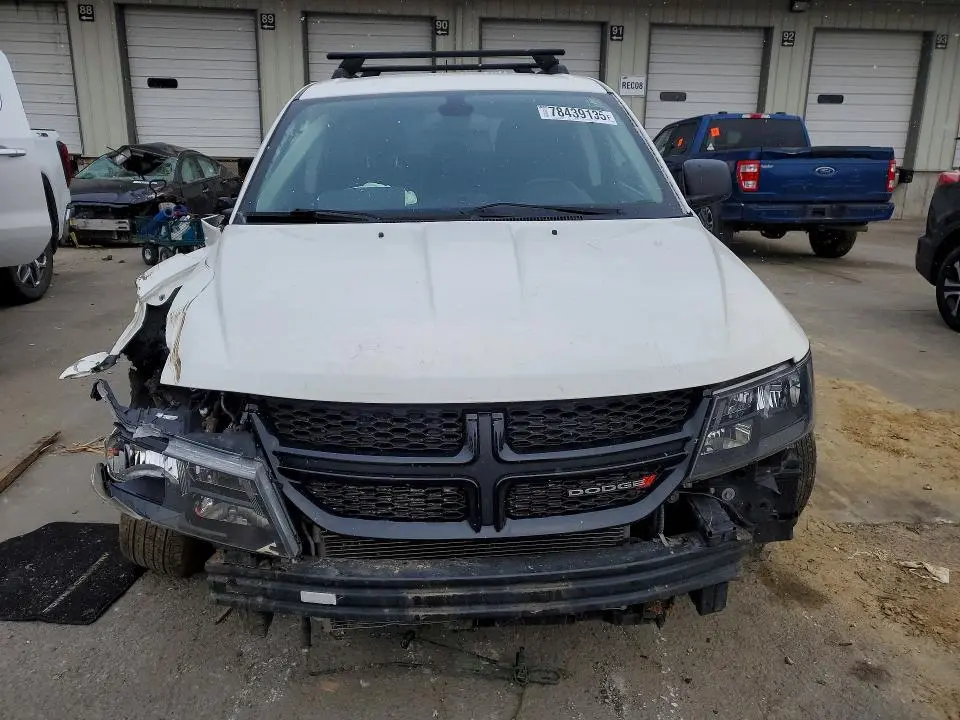 2020 DODGE JOURNEY SE  