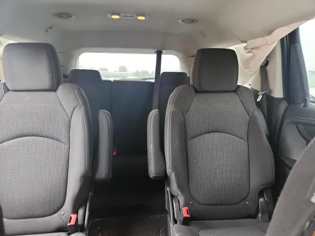 2017 CHEVROLET TRAVERSE LT  