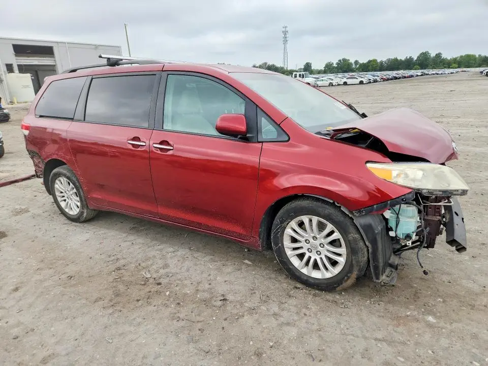 2012 TOYOTA SIENNA XLE 8-PASSENGER  