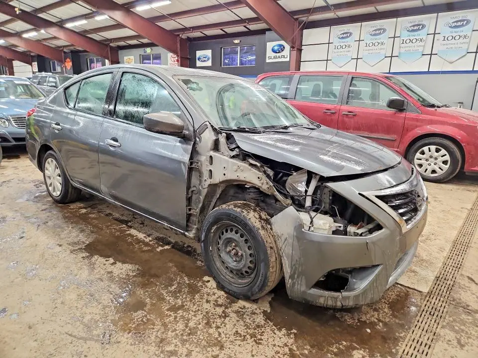 2018 NISSAN VERSA SV  