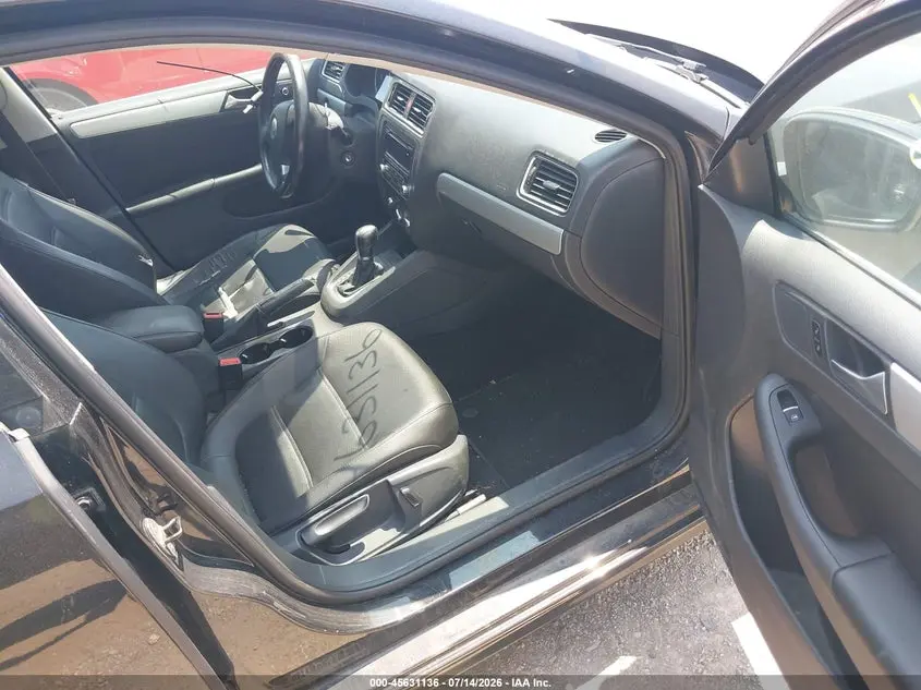 2013 VOLKSWAGEN JETTA 2.5L SE