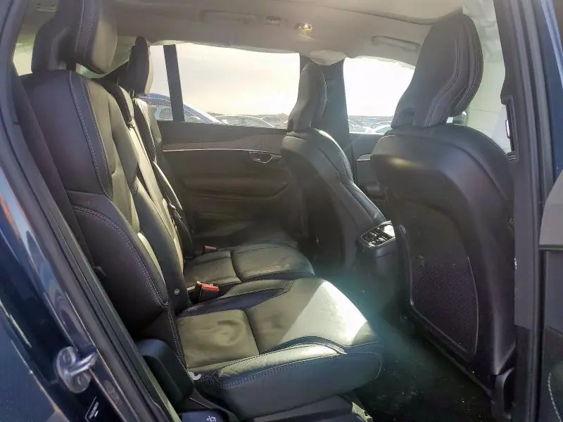 2022 VOLVO XC90   