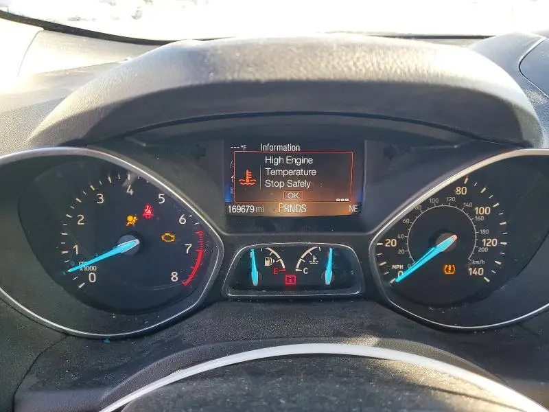 2017 FORD ESCAPE SE  