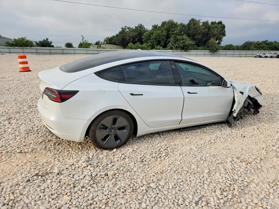 2022 TESLA MODEL 3   