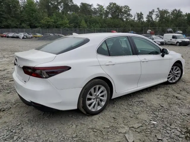 2022 TOYOTA CAMRY LE  