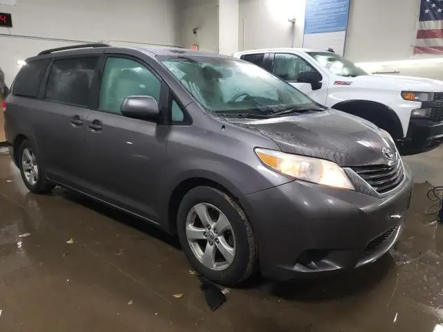 2011 TOYOTA SIENNA LE  