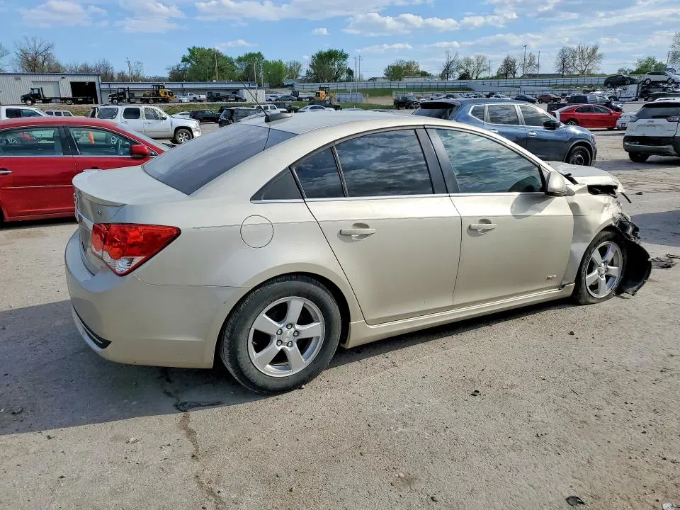 2015 CHEVROLET CRUZE LT  