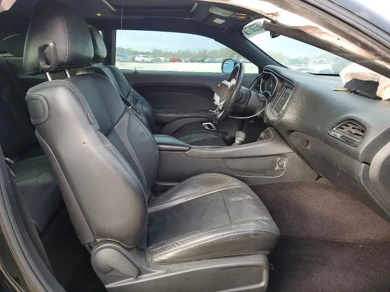 2017 DODGE CHALLENGER SXT  