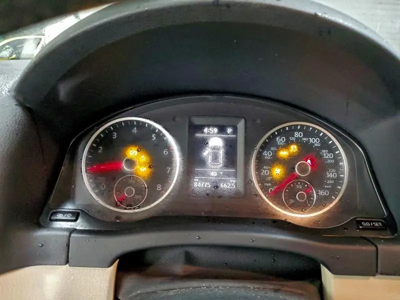 2017 VOLKSWAGEN TIGUAN S  