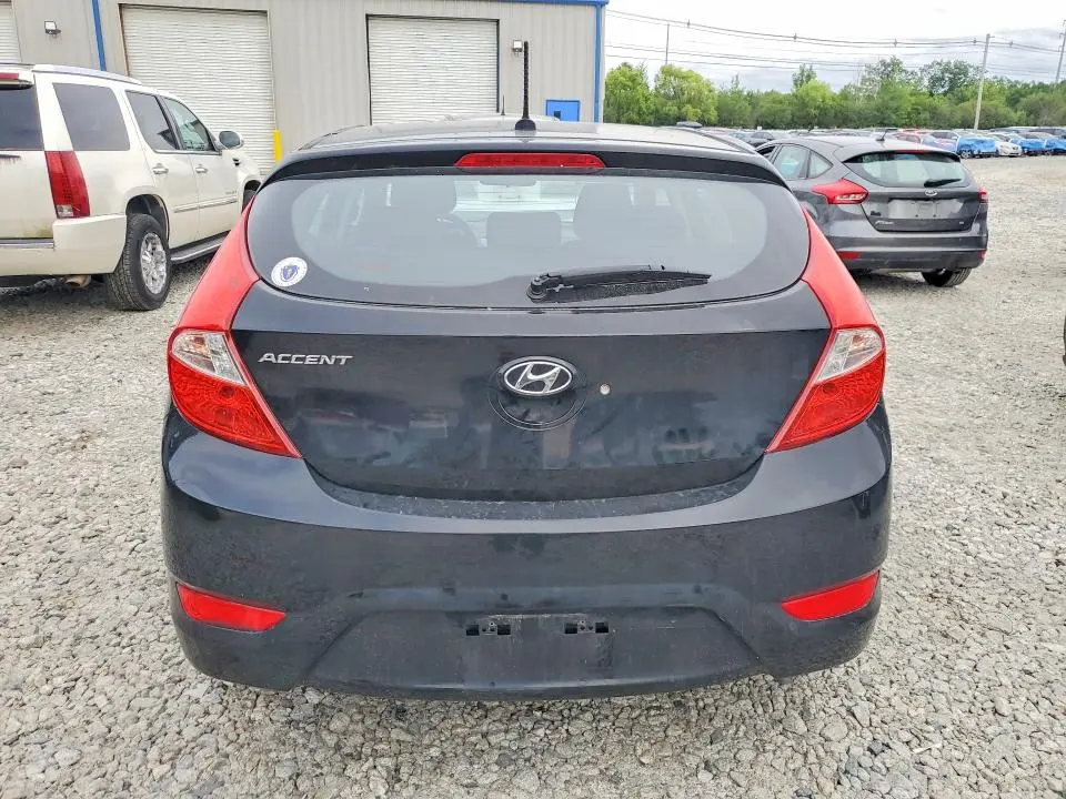 2012 HYUNDAI ACCENT GS  