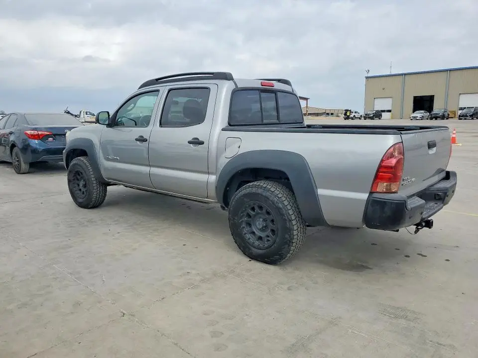 2014 TOYOTA TACOMA BASE  
