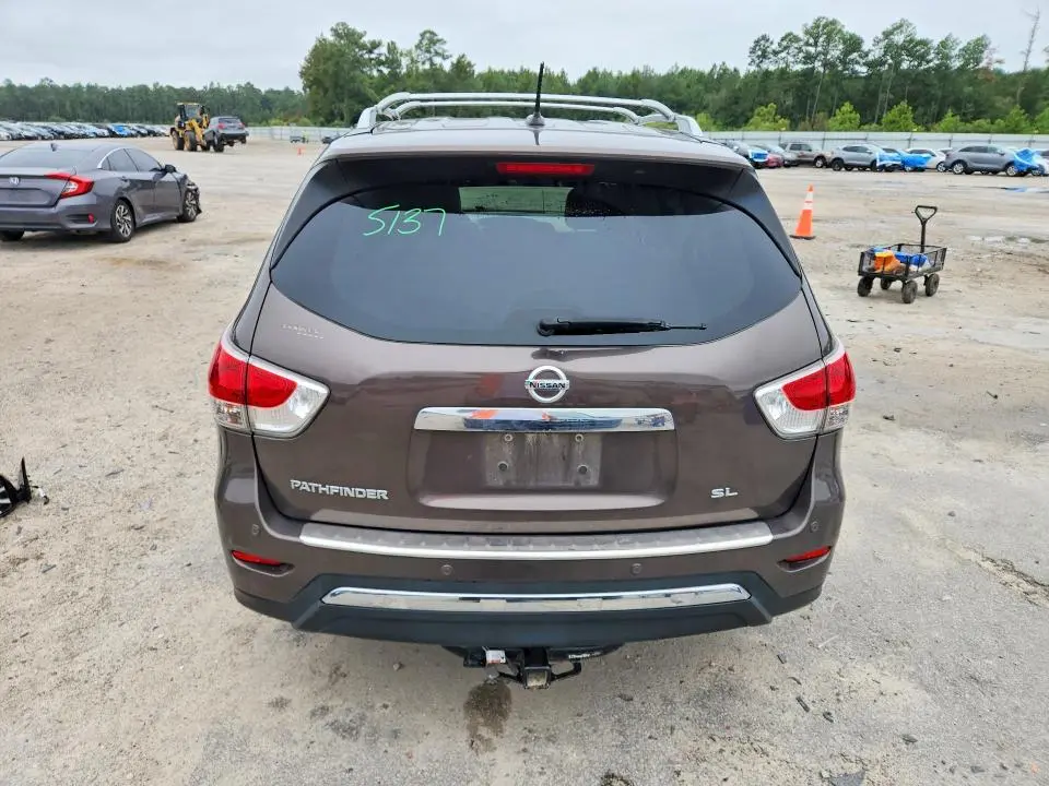 2015 NISSAN PATHFINDER SL  