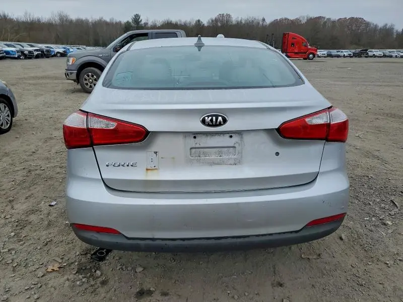 2015 KIA FORTE LX  