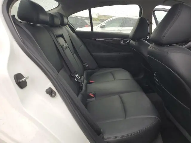 2018 INFINITI Q50 LUXE  