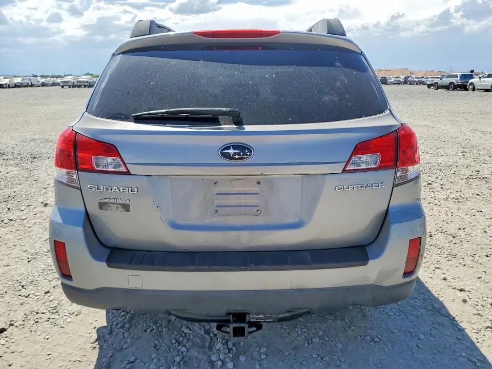 2010 SUBARU OUTBACK 2.5I LIMITED  