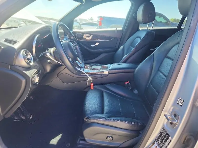 2022 MERCEDES-BENZ GLC 300  