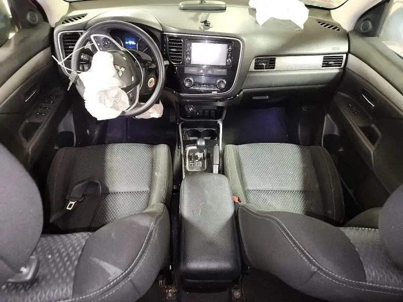 2018 MITSUBISHI OUTLANDER SE  