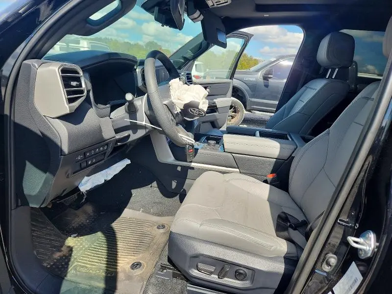 2026 TOYOTA TUNDRA CREWMAX LIMITED  