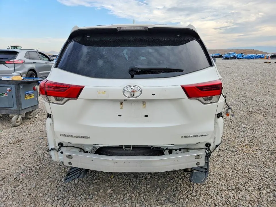 2019 TOYOTA HIGHLANDER LIMITED  