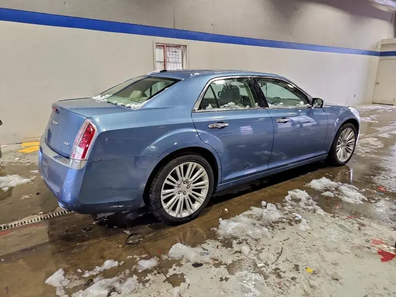 2011 CHRYSLER 300C   