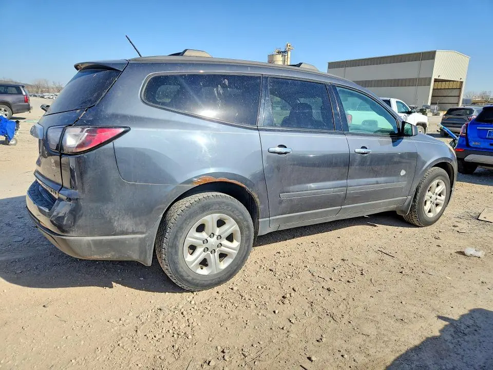 2013 CHEVROLET TRAVERSE LS  