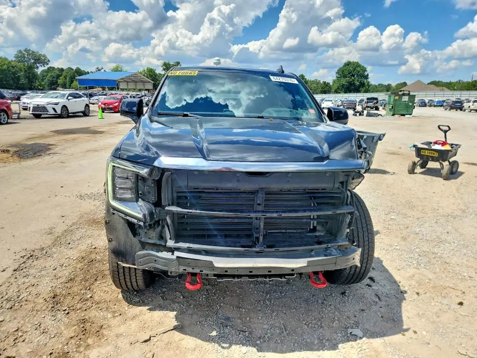 2023 GMC YUKON AT4  