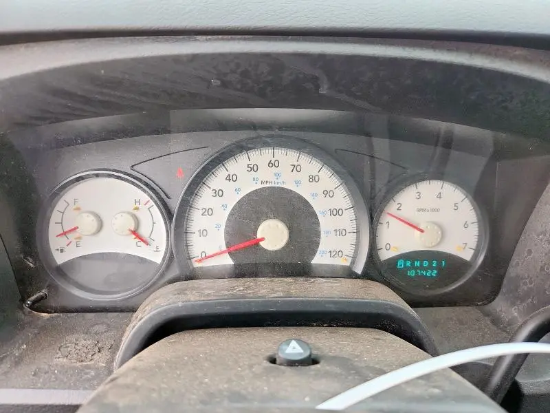 2011 DODGE DAKOTA SLT  