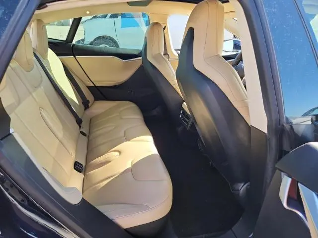 2015 TESLA MODEL S 85  