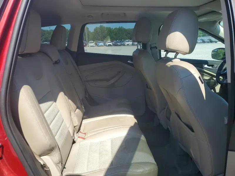 2016 FORD ESCAPE SE  