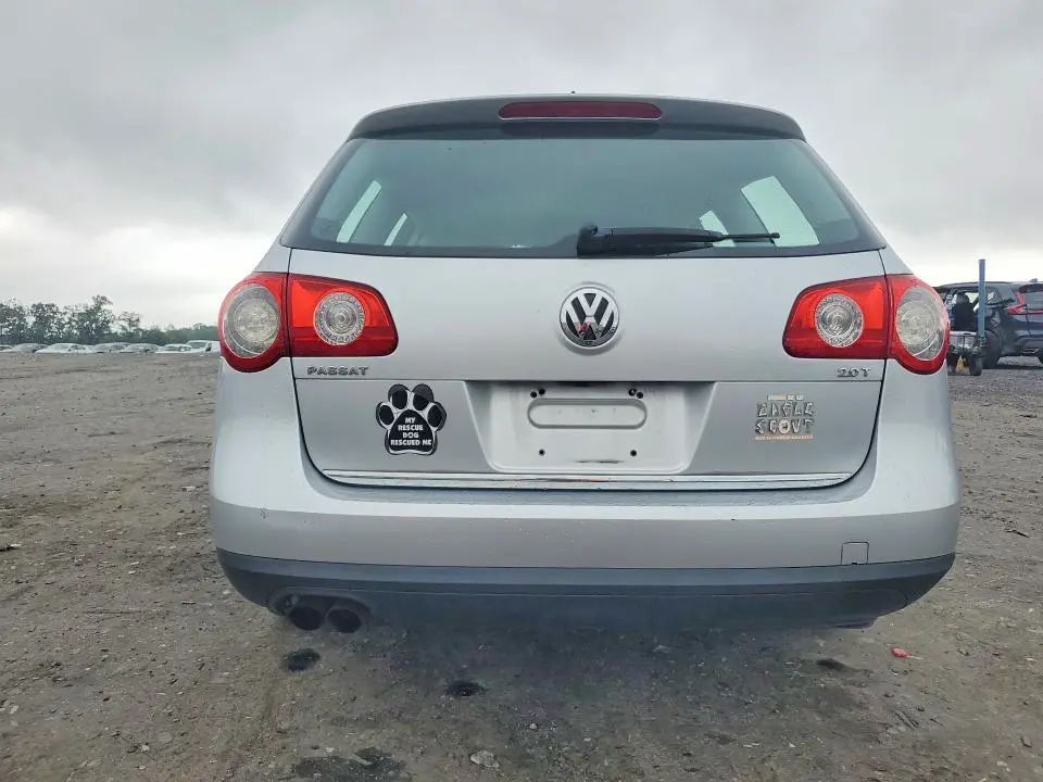 2010 VOLKSWAGEN PASSAT KOMFORT  
