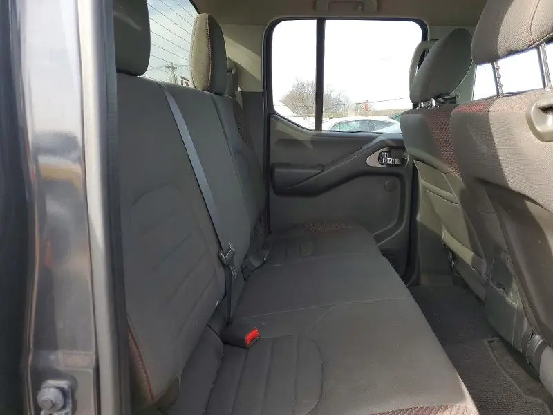 2012 NISSAN FRONTIER S  