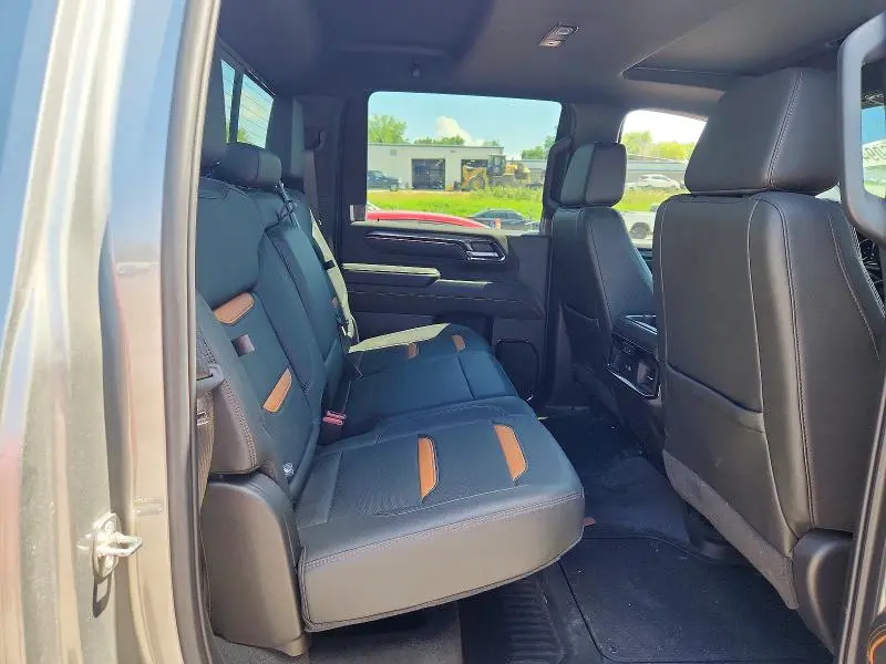 2024 GMC SIERRA K2500 AT4  
