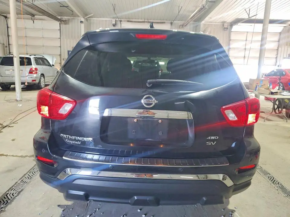 2020 NISSAN PATHFINDER SV  