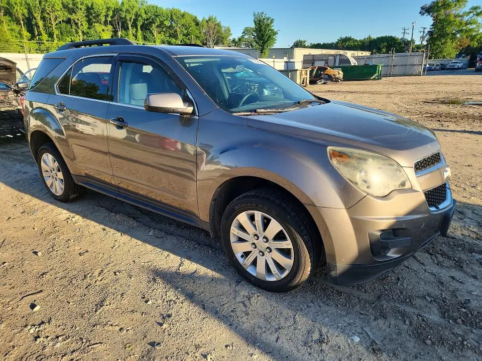 2011 CHEVROLET EQUINOX LT  