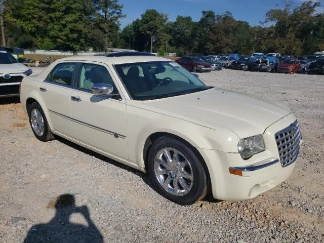 2010 CHRYSLER 300C   