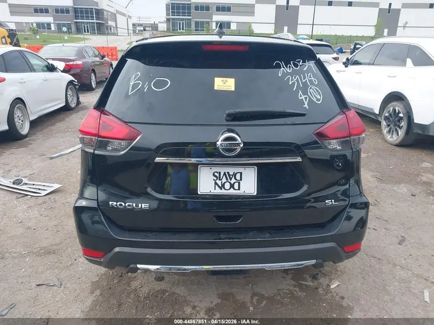 2017 NISSAN ROGUE SL