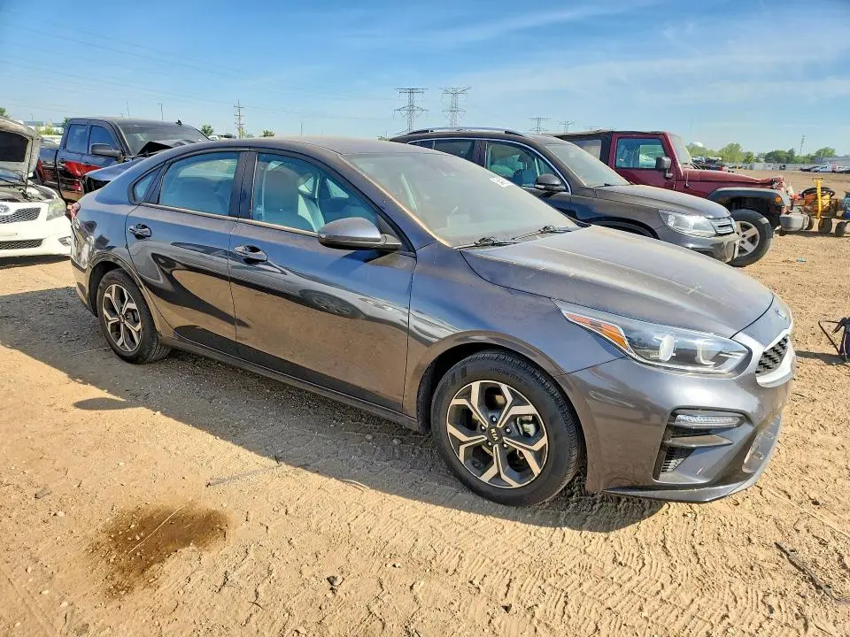 2021 KIA FORTE LXS  