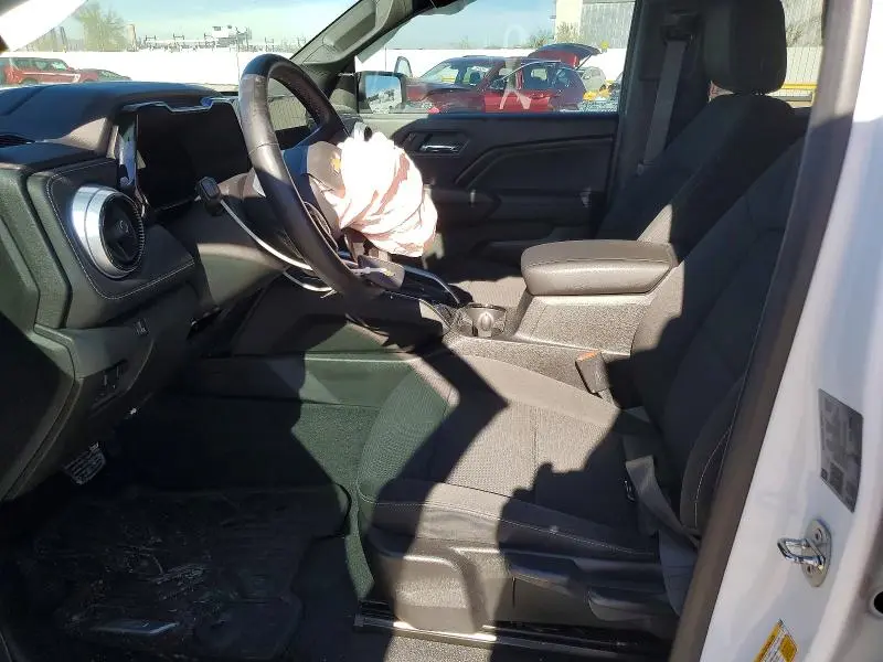 2023 CHEVROLET COLORADO LT  