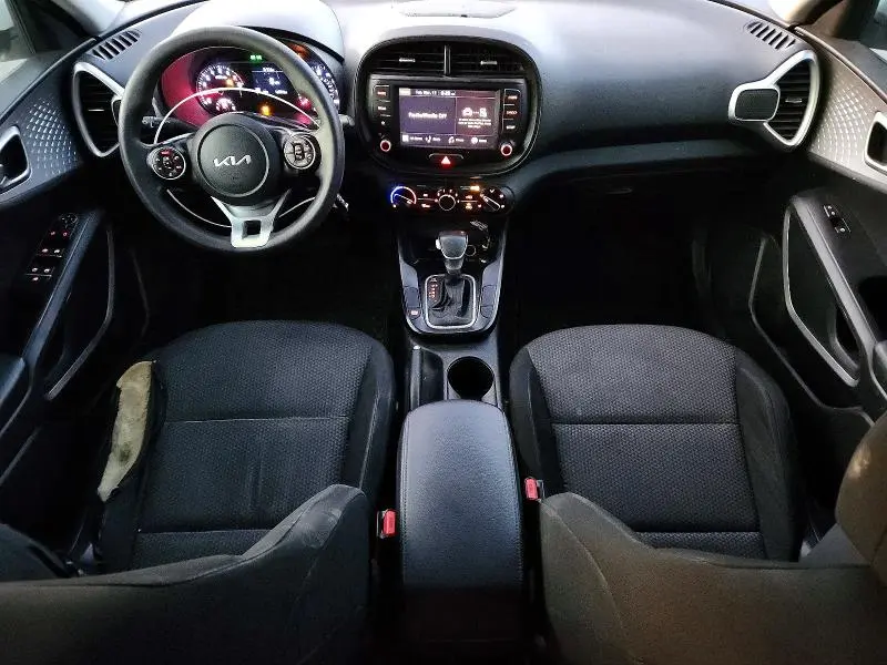 2022 KIA SOUL S  