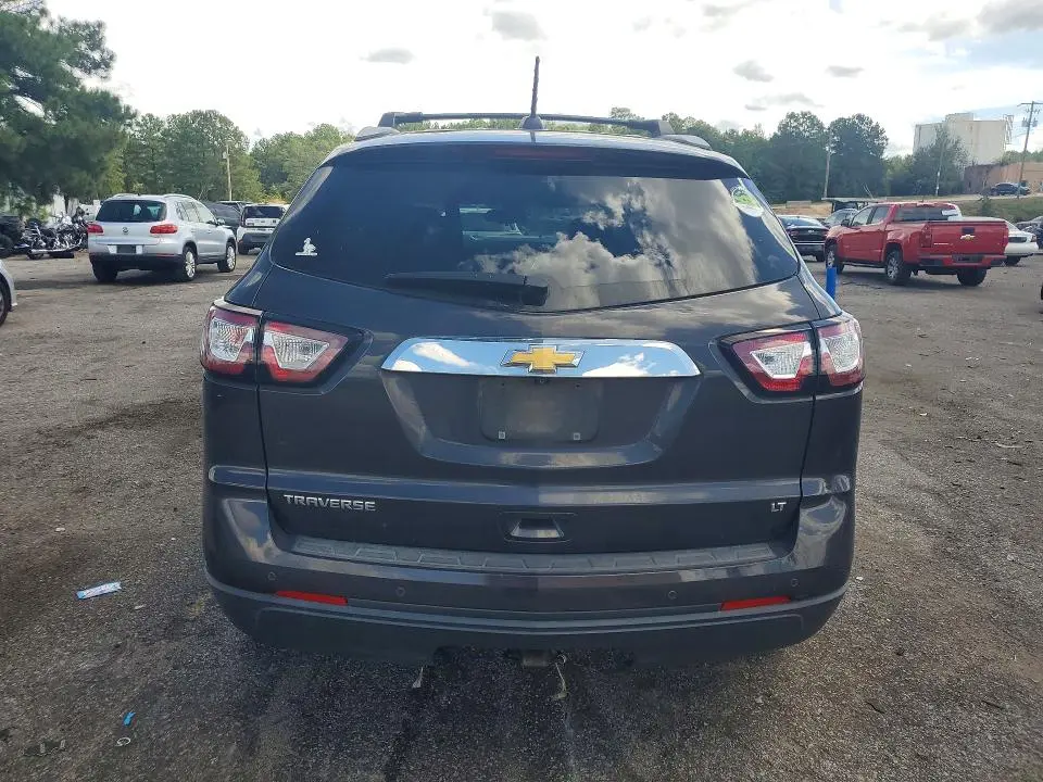 2017 CHEVROLET TRAVERSE LT  