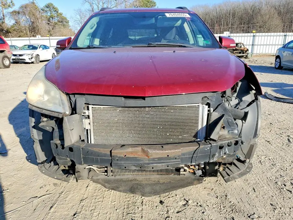 2011 CHEVROLET TRAVERSE LT  