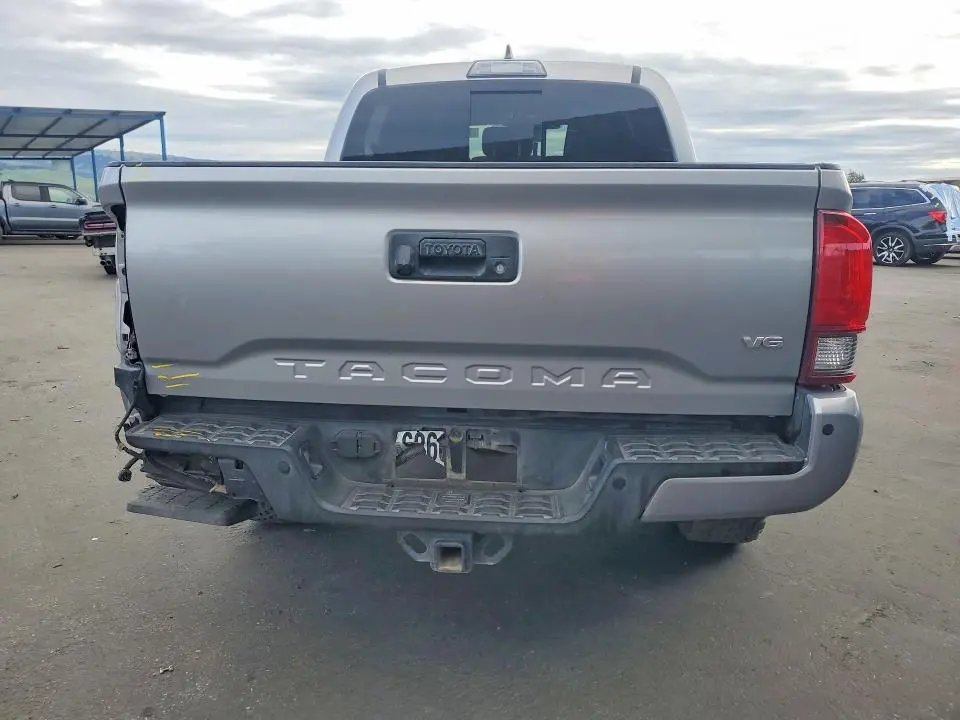 2018 TOYOTA TACOMA DOUBLE CAB  