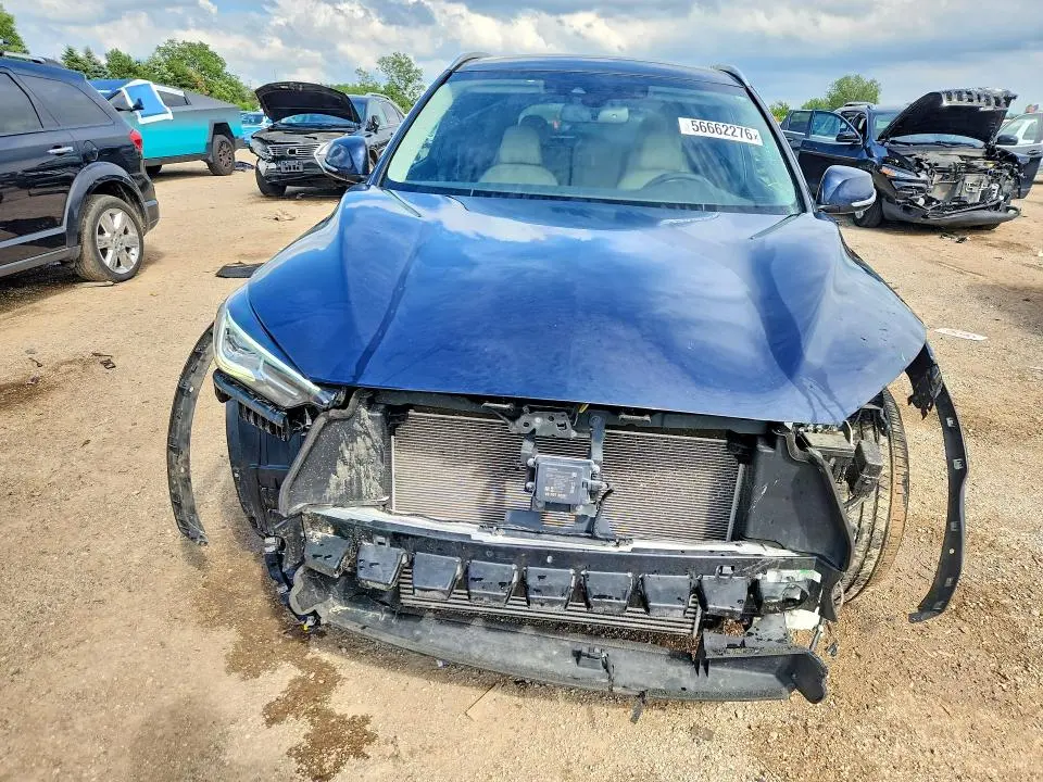 2022 INFINITI QX50 LUXE  