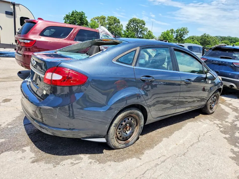 2011 FORD FIESTA SEL  
