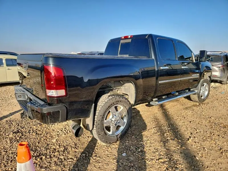 2012 GMC SIERRA K2500 DENALI  